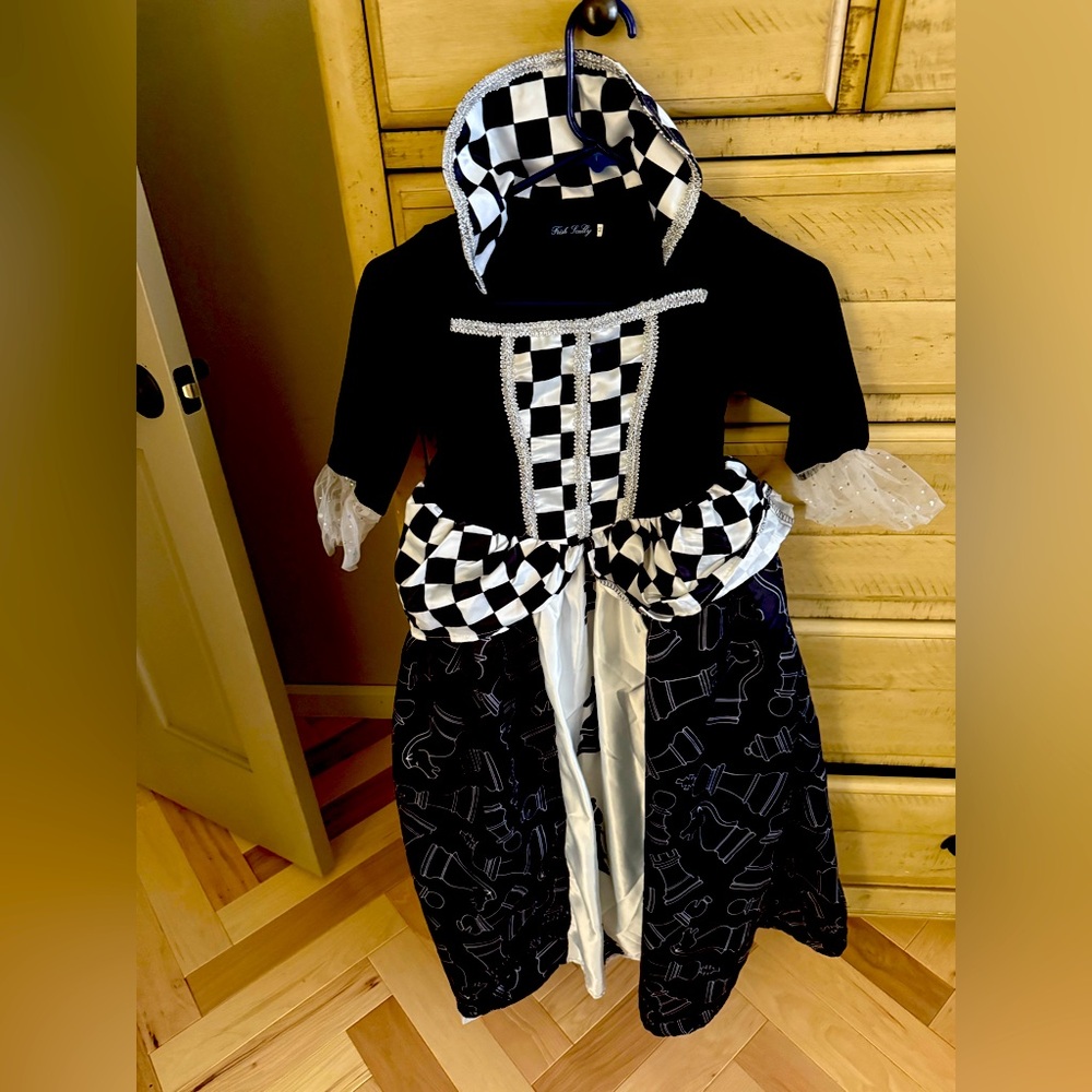 Trish Scully Chess Queen Dress size 8